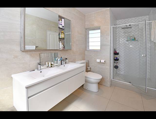 3 BEDROOM SECTIONAL TITLE FOR SALE IN SANDRINGHAM